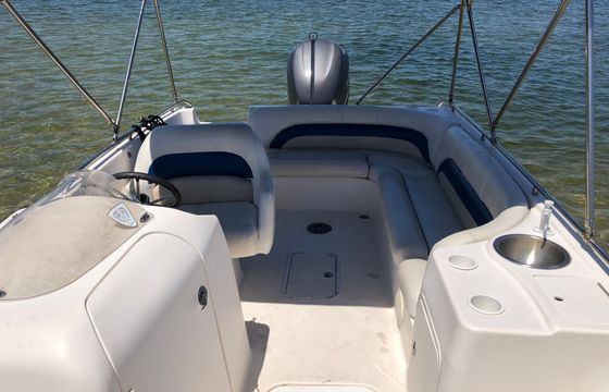 Hurricane Deck Boat 23