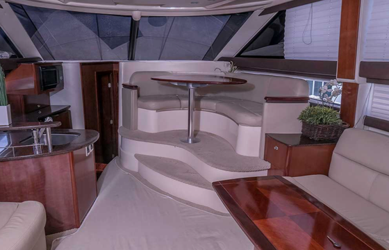 Meridian 391 Sedan Bridge