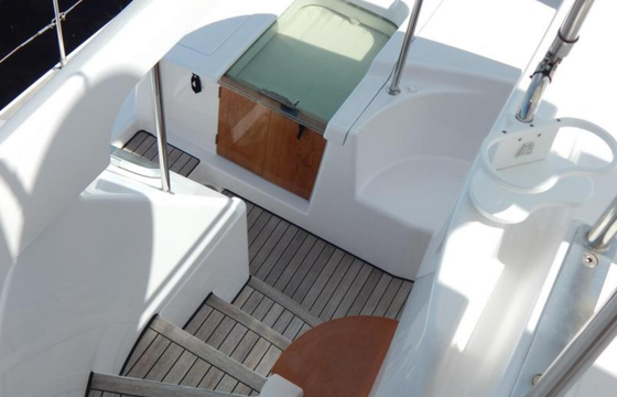СATAMARAN LAGOON POWER 43