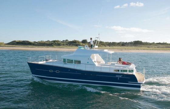 СATAMARAN LAGOON POWER 43