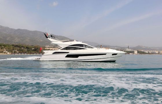 SUNSEEKER SPORT YACHT 68