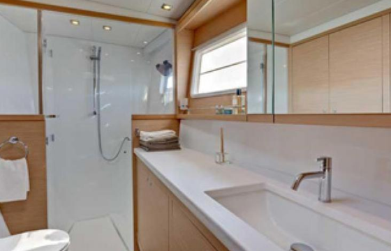 Lagoon 450