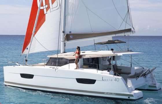 Lucia 40