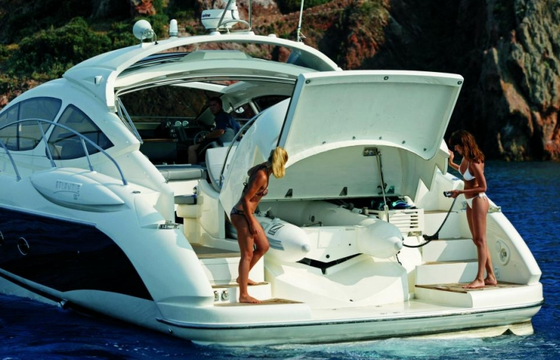 Atlantis 55