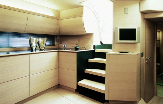 Atlantis 55