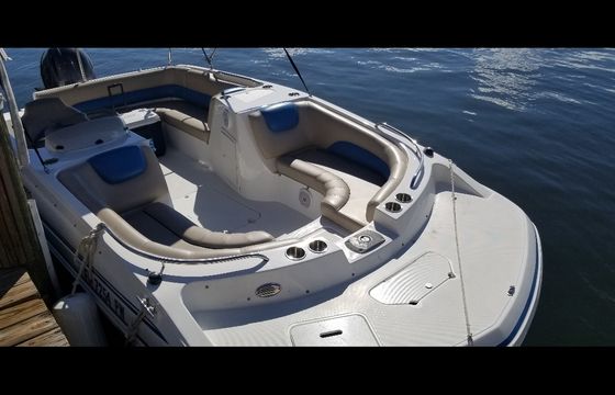 Hurricane SunDeck 19