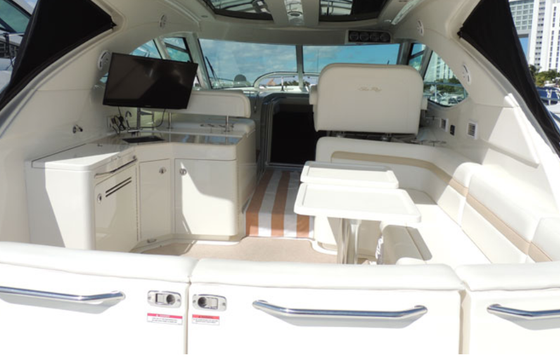 Sea Ray 47