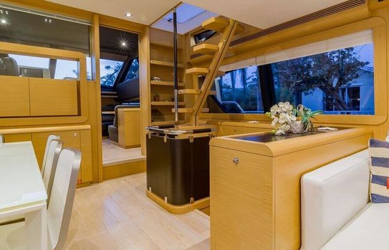 Ferretti Flybridge 2004