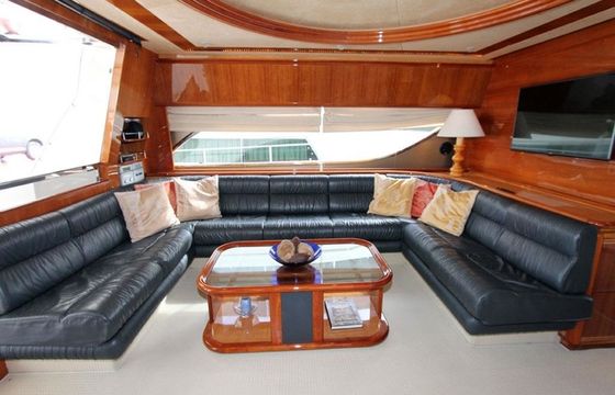 Ferretti 80