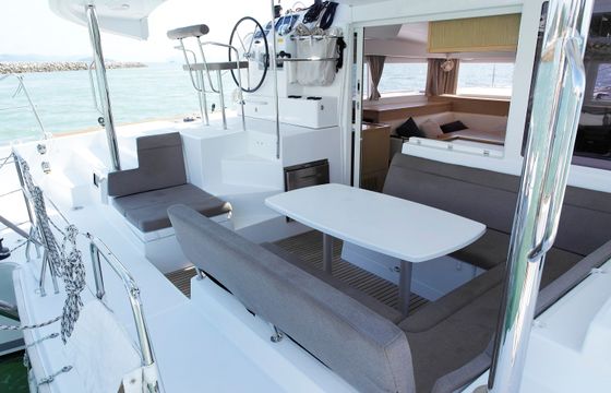 Lagoon 400 S2