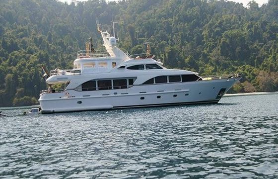Benetti 100
