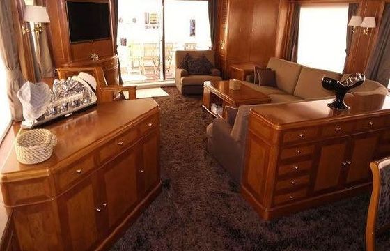 Benetti 100