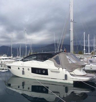 Cranchi M 44 HT
