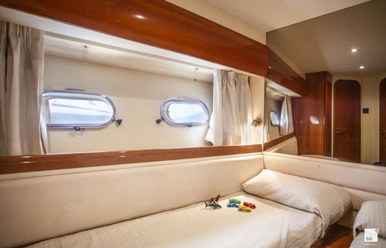 Princess 65 fly