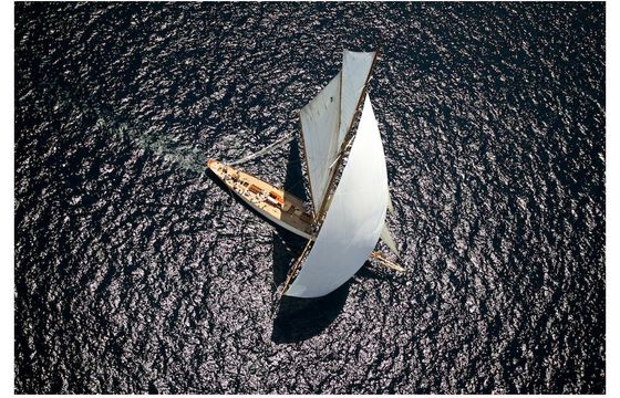SY Moonbeam IV