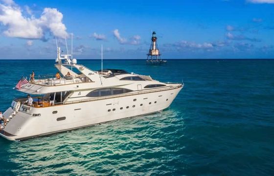 100 Azimut w/ Jacuzzi + 2 Jetskis
