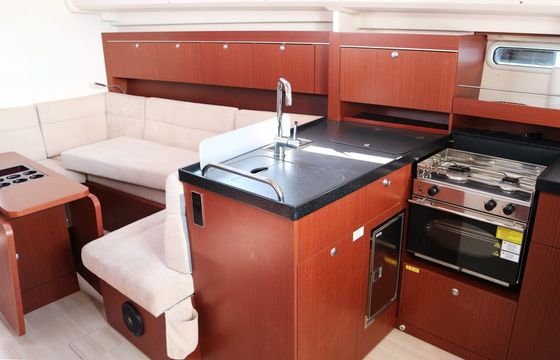 Hanse 415