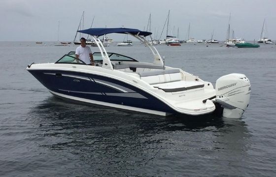 27' SEA RAY SUNDECK