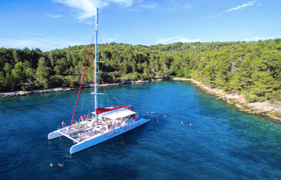 Mega catamaran