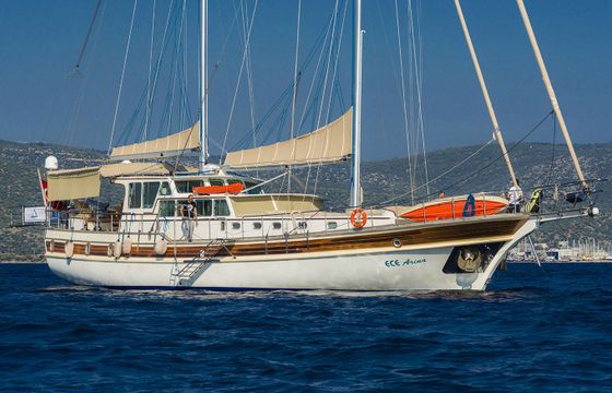 ECE ARINE LUX GULET