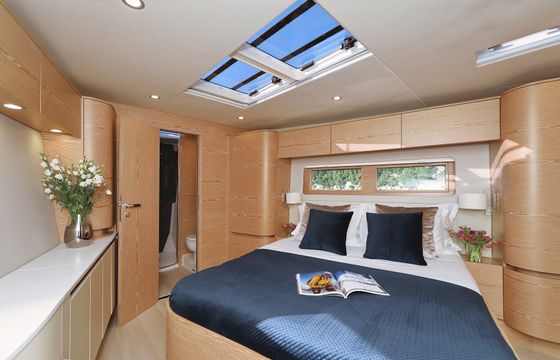 Sailing yacht Hanse 675 - So So
