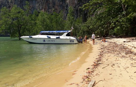 39ft Speedboat