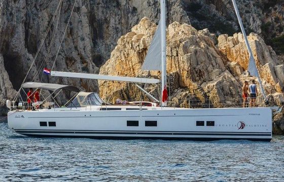 Sailing yacht Hanse 588 - Super star