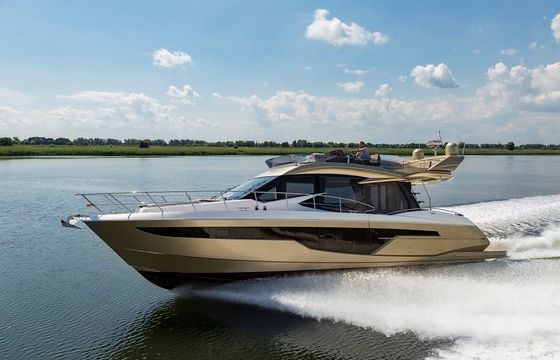 Galeon 500 Fly