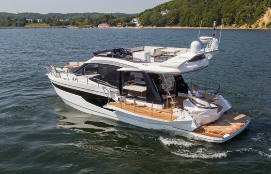 Galeon 500 Fly
