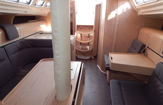 Sailing yacht Dehler 38 - Blue Chip