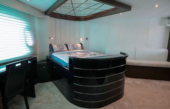 BLACK PERAL