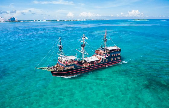 Pirate Ship "Revenge"