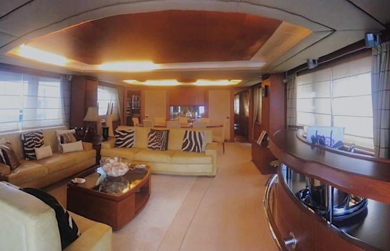 Azimut Jumbo 105'