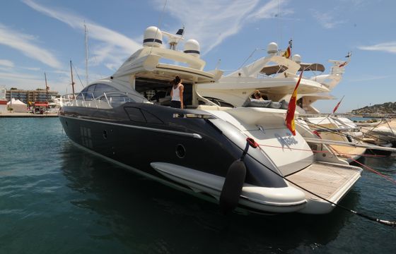 AZIMUT 68 S