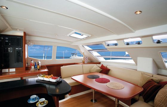SUNSAIL 384 Robertson and Caine Catamaran