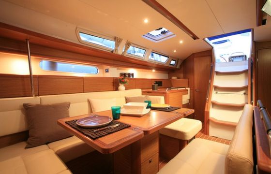 Sun Odyssey 49i