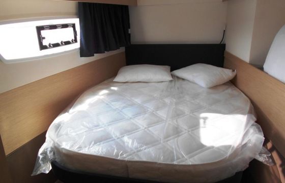 Fountaine Pajot ASTREA 42