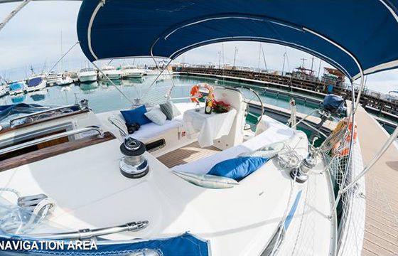 Bavaria 37