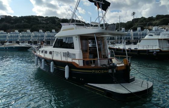 Menorquin Yachts 145 Flybridge