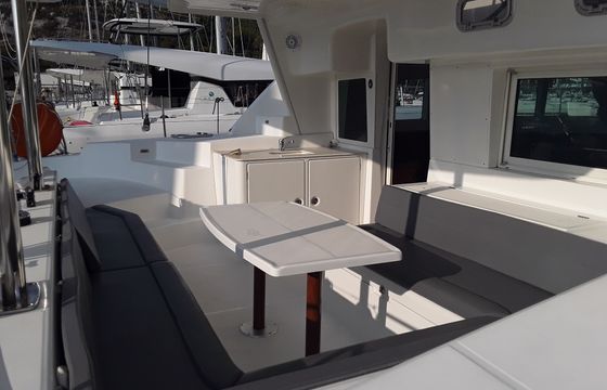 LAGOON 440