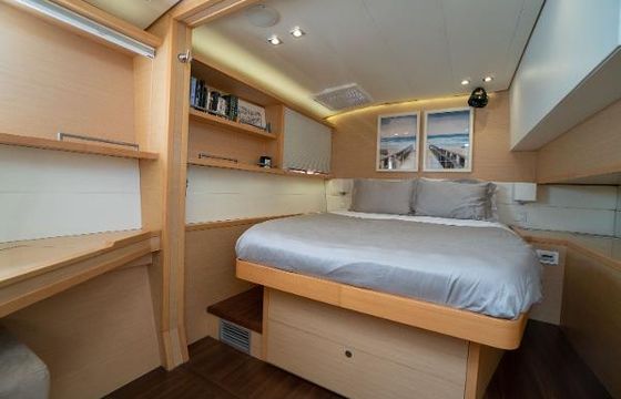 Lagoon 560