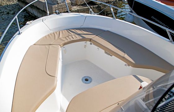 Jeanneau Cap Camarat 6.5 CC