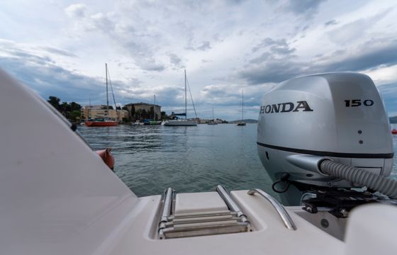 Elan Fishingline 650 Cabin
