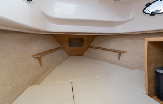 Elan Fishingline 650 Cabin