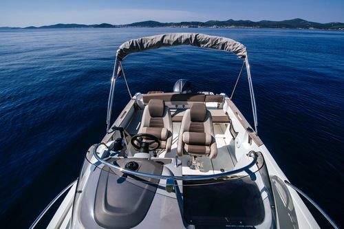 Jeanneau Cap Camarat 6.5 WA (200 HP)