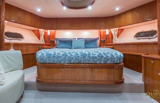 Sunseeker Luxury Yacht