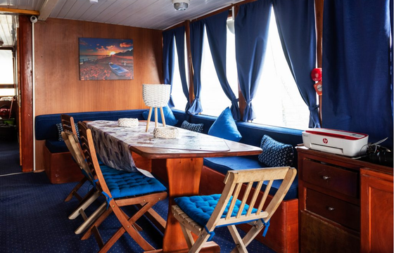 M/S EROS
