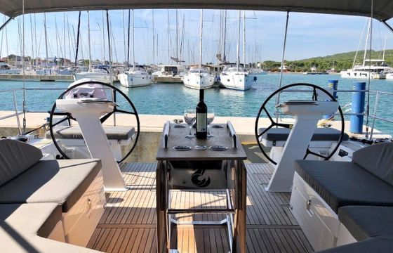 OCEANIS 51.1 BT (20) - PEARL DREAMS