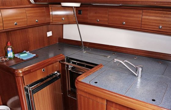 BAVARIA 49 BT - DALMACIJA