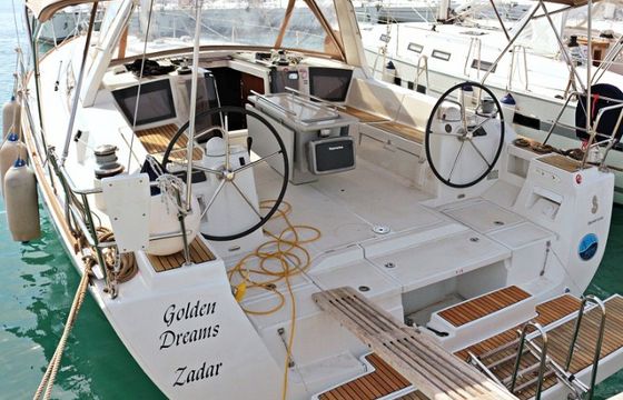 OCEANIS 45 BT - GOLDEN DREAMS